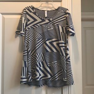 LuLaRoe Perfect Tee